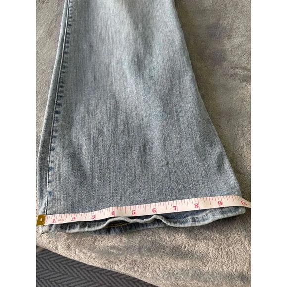 Lucky Brand Light Wash Denim Jeans Five Pocket Design Size 31 R - Picture 8 of 9